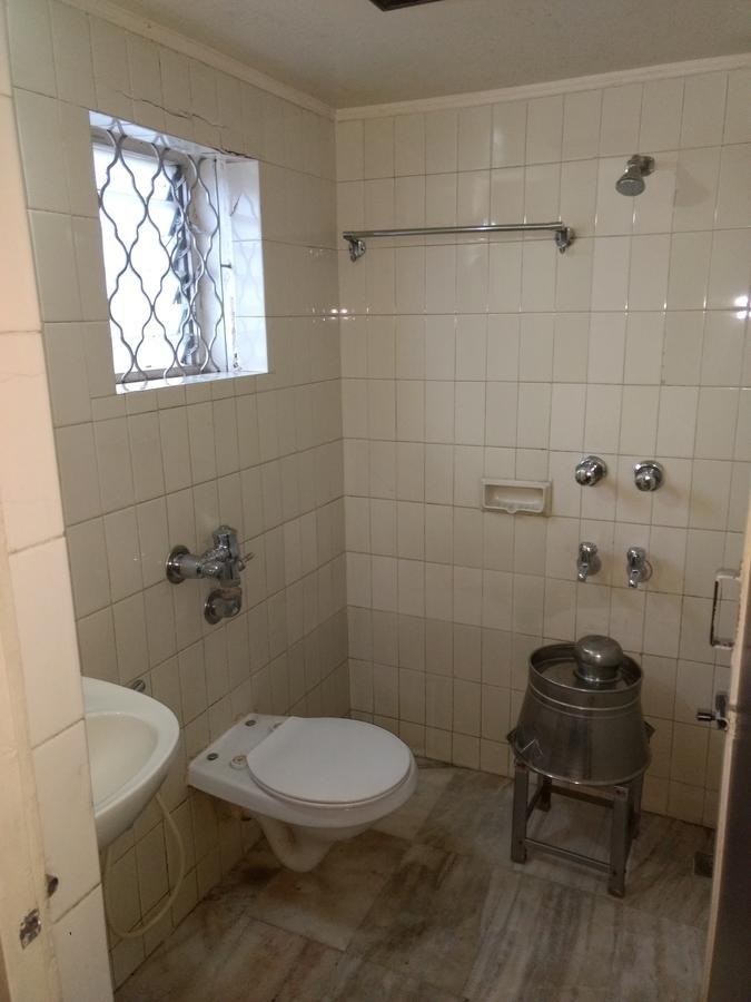 Modern Hotel Bangalore Eksteriør billede